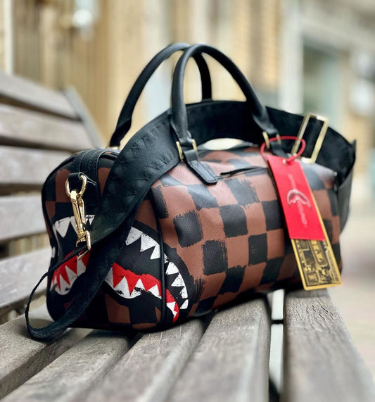 Bauletto Sprayground  SHARKS IN PARIS PAINTED – MARRONE/NERO